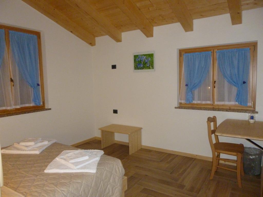 Agriturismo Fattoria Dalcastagne Torcegno Стая снимка